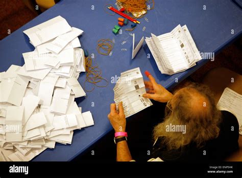 General Election Count: Dewsbury Stock Photo - Alamy