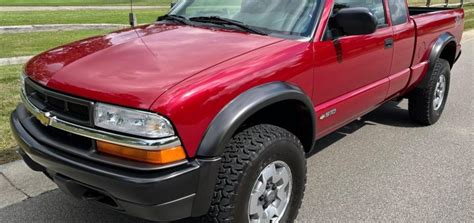 Almost-New 2003 Chevy S-10 ZR2 Up For Sale