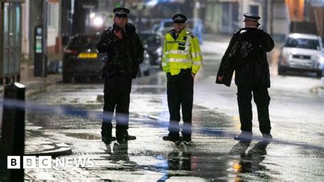 London violence: Two dead and 14 injured in spate of weekend stabbings