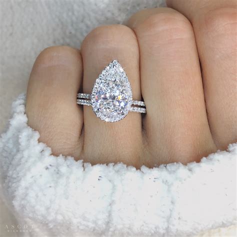 3 Carat Pear Shaped Diamonds | Nov 2024 Guide