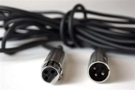 What Is An XLR Cable? (3 Key Things To Know) – Home Studio Connection