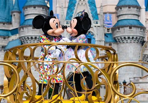 New Minnie & Mickey Mouse Surprise Celebration in Magic Kingdom - Disney Tourist Blog