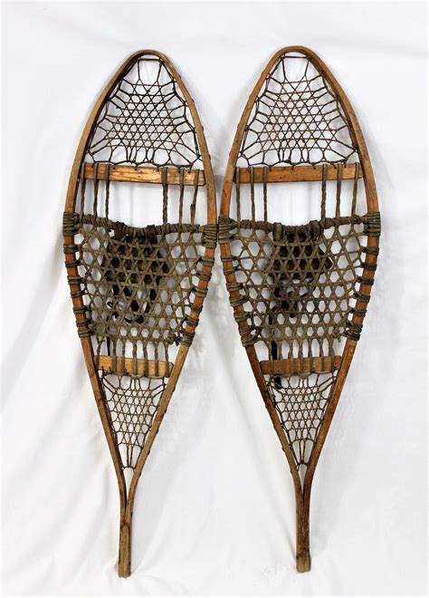 Antique 1920s 48 Wood Snowshoes, Wood Snowshoes 14 x 48