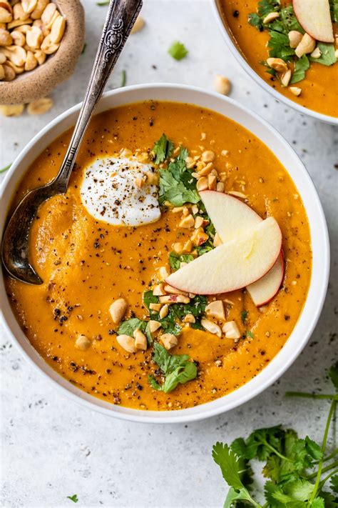 Curried Carrot Soup {Healthy Vegan Soup} - WellPlated.com