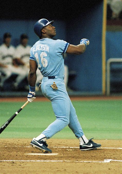 Bo Jackson's 53rd birthday is the perfect excuse to relive his greatest baseball moments | MLB.com