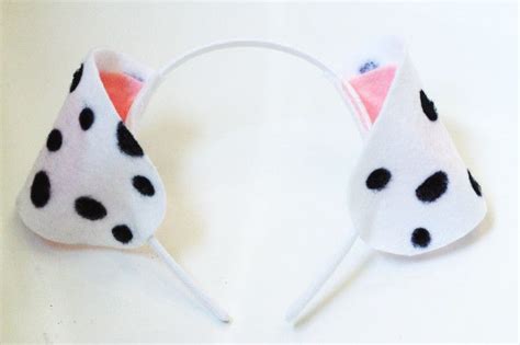 Diy Dalmatian Ear | Dalmatian costume, Felt diy, Diy halloween costumes