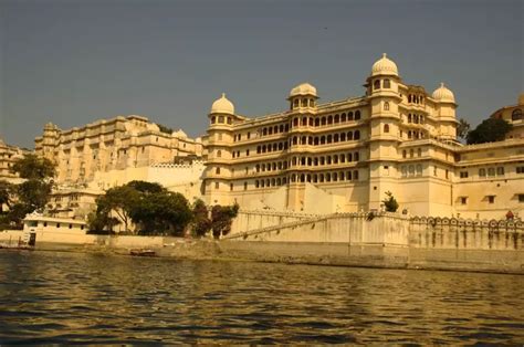 Lake Palace in Udaipur: Entry fee, Best time to Visit, Photos & Reviews-Travejar