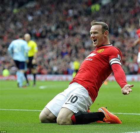 Wayne Rooney returns to old school as Manchester Utd hero prepares for ...