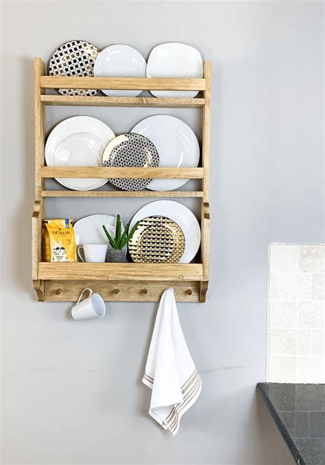 DIY Plate Rack – Handmade Haven