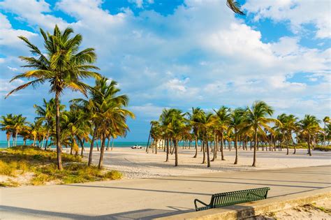 Key Biscayne Beach near Miami - The Barrier Island’s Main Attraction – Go Guides