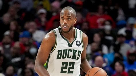 Bucks' Middleton probable to make his season debut Friday | FOX6 Milwaukee