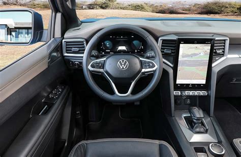 Volkswagen-Amarok-2023-interior - Mega Autos