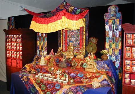 Digital Tibetan Buddhist Altar: How to Set Up A Tibetan Buddhist Shrine ...