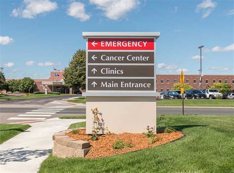 Exterior Hospital Signage -- St. Francis Regional Medical Center