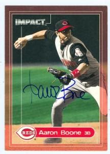 Aaron Boone autographed baseball card (Cincinnati Reds) 2000 Fleer ...