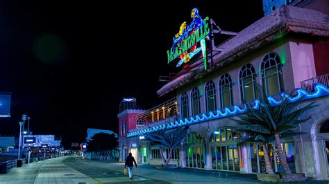 Jimmy Buffett's Margaritaville will open at Faneuil Hall in October