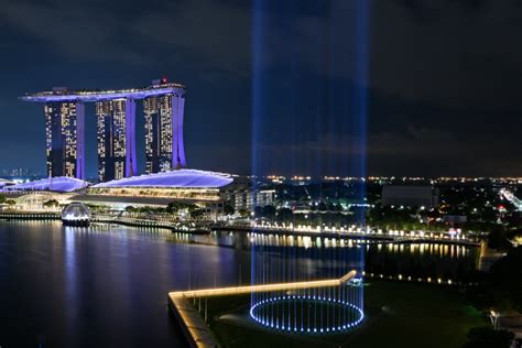 Marina Bay Light Display Seen From Bishan, Looks Like Someone Is Calling Batman From CBD ...