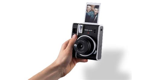 Fujifilm Instax Mini 40 With Selfie Mode Announced For Rs. 8499 In India - Gizbot News