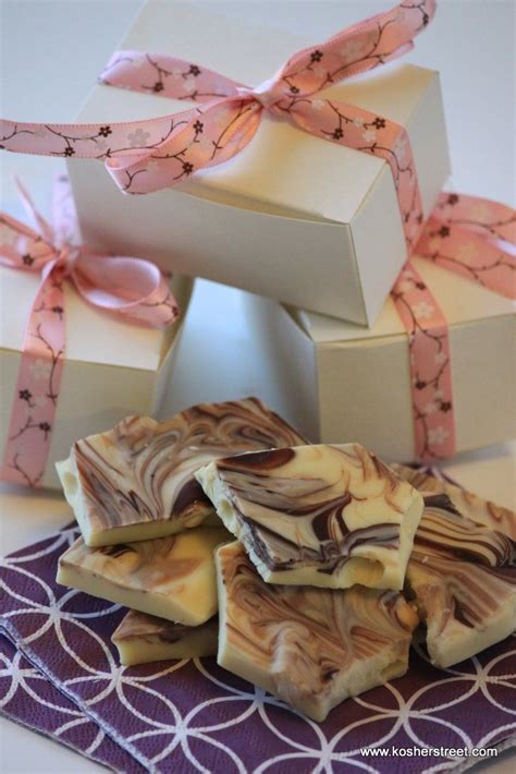 White Chocolate Almond Bark | Chocolate almond bark, Creative baking, Christmas baking