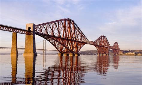 Forth Bridge painting job nears end | Daily Mail Online