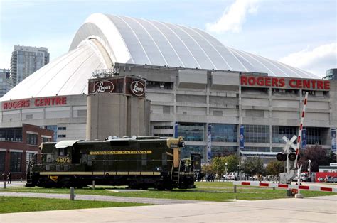 Toronto Grand Prix Tourist - A Toronto Blog: Rogers Skydome Centre Roof ...