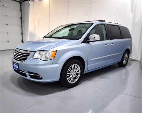 Pre-Owned 2013 Chrysler Town & Country Touring-L FWD Mini-van, Passenger