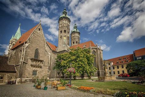 Hotel und Gasthaus zur Henne in Naumburg Saale - Englisch