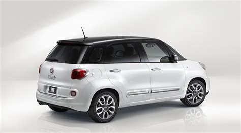 LA AUTO SHOW: Fiat Continues To Pressure Mini By Introducing The 2014 ...