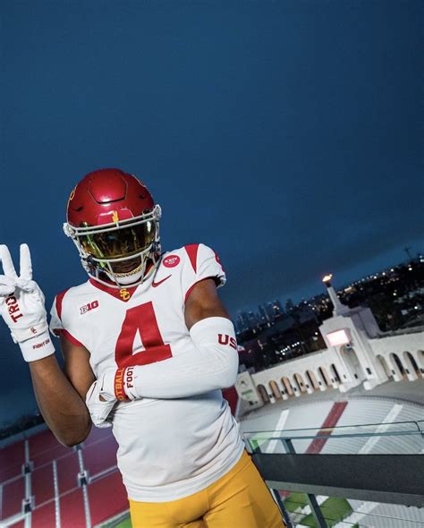 USC Football Debuts New Uniforms — Pro Sports Fans