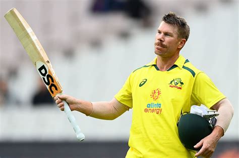 David Warner walks off after his century | ESPNcricinfo.com