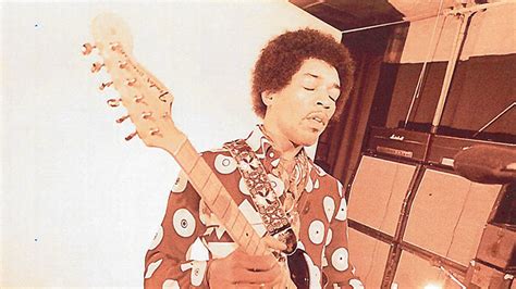 Jimi Hendrix Photographer Sues Jimi's Family Over Classic Image