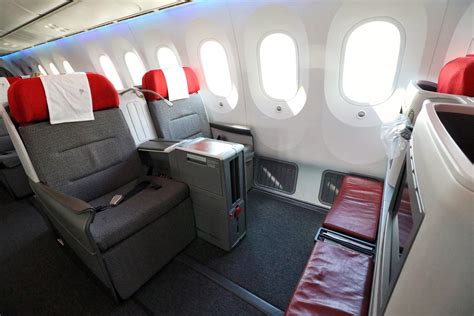 Review: LATAM Business Class - Boeing 787-9 Dreamliner.... - God Save ...