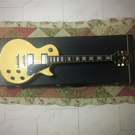 Epiphone Les Paul Custom, Hobbies & Toys, Music & Media, Musical ...