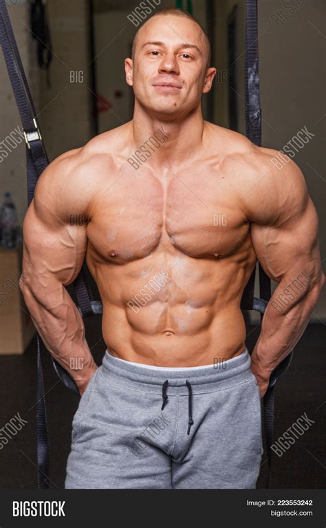 Strong Muscular Man Image & Photo (Free Trial) | Bigstock