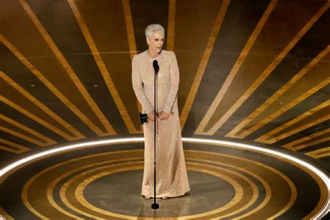 Jamie Lee Curtis Mouths ‘Shut Up’ as She Wins Best Supporting Actress at 2023 Oscars