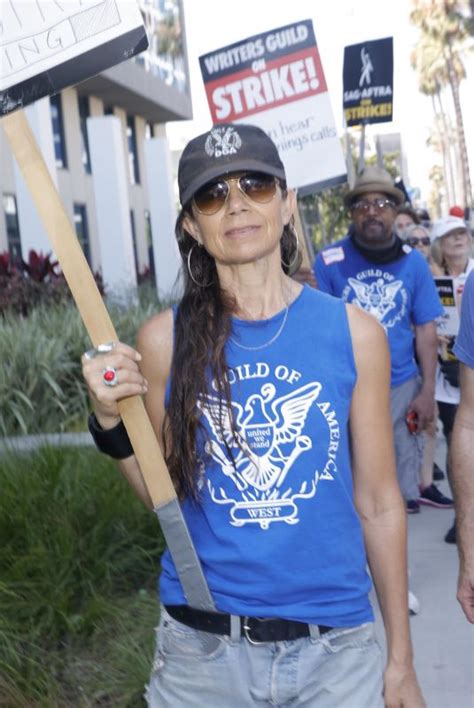 JUSTINE BATEMAN t SAG-Aftra and WGA Picket Line at Netflix Offices in ...