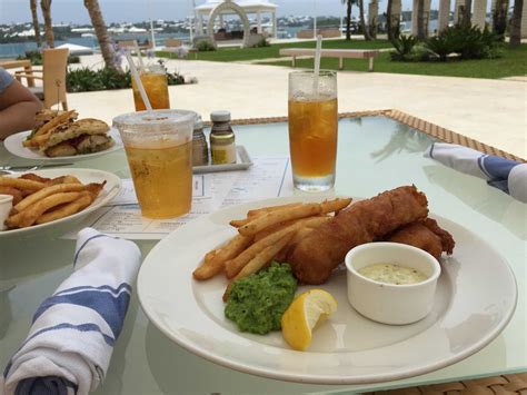 Crown & Anchor at Hamilton Princess Bermuda – dee Cuisine