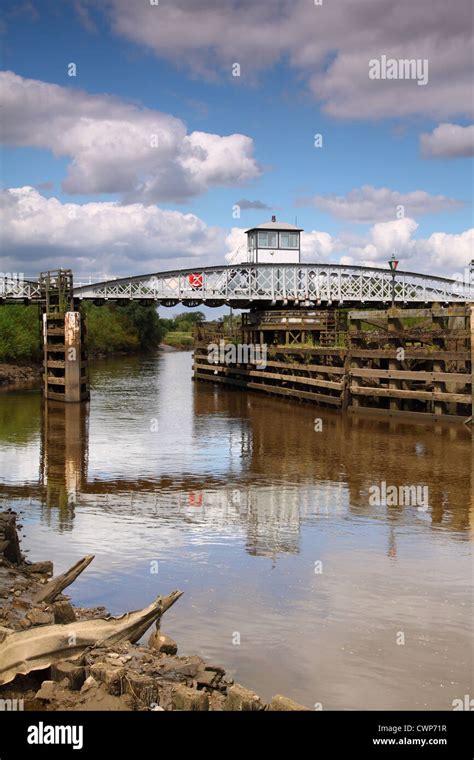 Cawood Bridge Stock Photo - Alamy