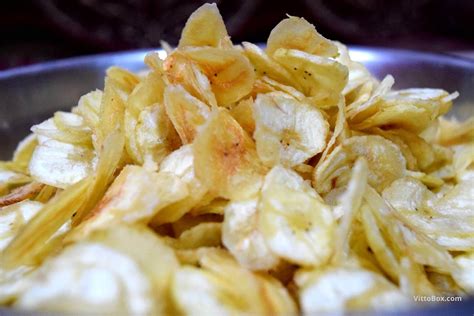 Crispy Banana Chips Recipe - VittoBox | Recipe | Recipes, Crispy chips, Banana chips