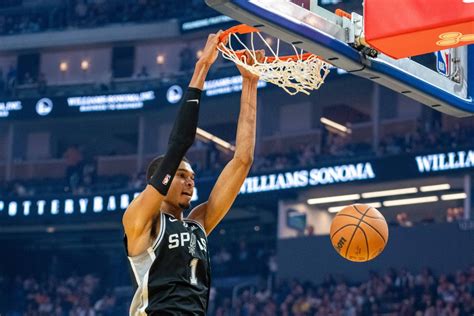 Victor Wembanyama's Dunk Is Going Viral In Pelicans-Spurs Game ...