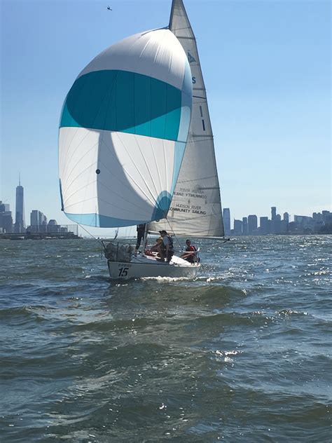 Hudson River Community Sailing – Sailing on the Hudson River