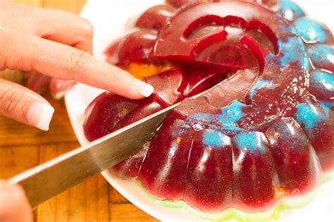 How to Make a Jello Mold (with Pictures) - wikiHow