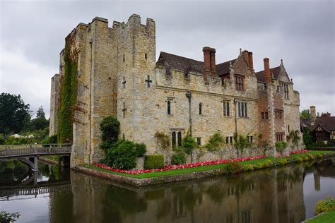 Top 16 Best Castles in England With Beautiful Pictures - Top English Castles - Anglotopia.net