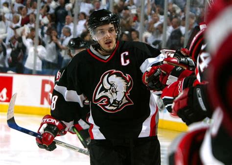 Sabres Bringing Back The Black and Red Jerseys Next Season?