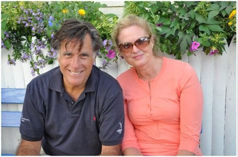 Mitt Romney Family Pictures From Mary's 'Mormon Mommy' Blog | IBTimes