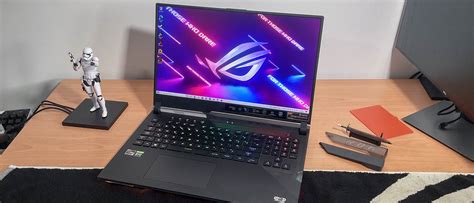 Asus ROG Strix Scar 17 (2021) review: Pushing the limit | Laptop Mag