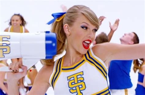 Cheerleader Taylor!! Reminds me of You Belong With Me music vid ...