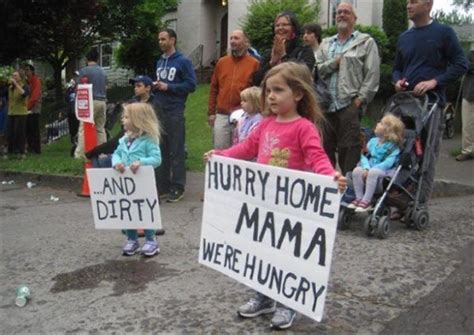 24 Funny Marathon Signs That Almost Make Running Worth It