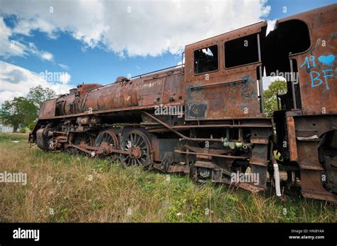 Abandoned rusty steam locomotive Stock Photo - Alamy