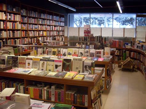 La fortaleza de la soledad: Nueva librería: Librería Sur